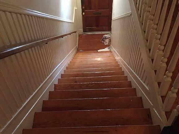3rd image of 2121 Grove Ave APT 2