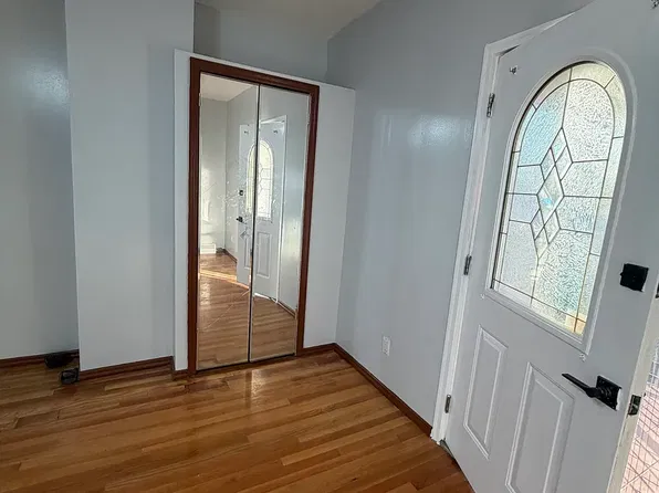 194 Bay 7th St Floor 2, Brooklyn, NY 11228