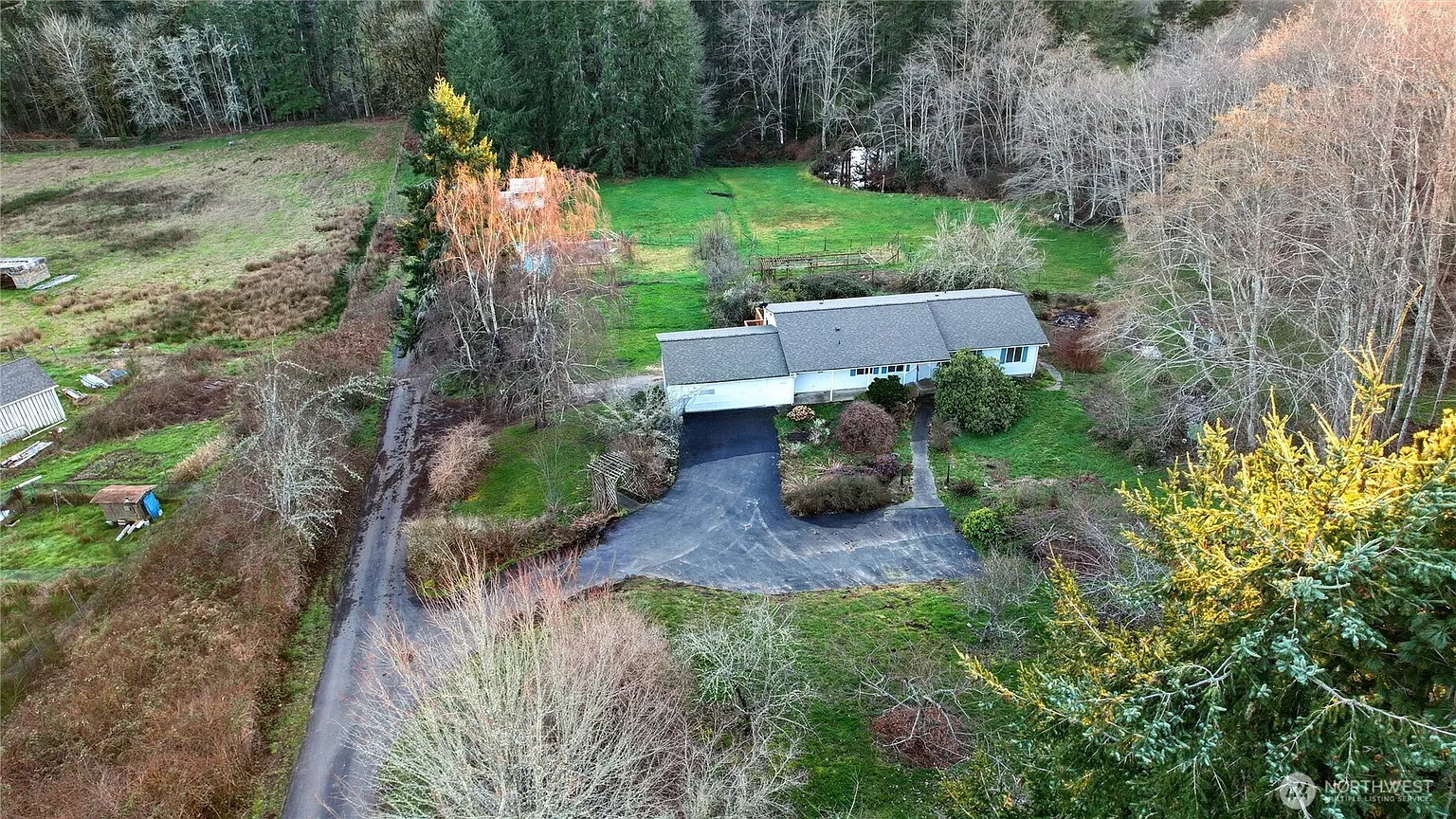 13082 Olalla Valley Road SE photo 1