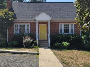 3 Somerset St, La Plata, MD 20646