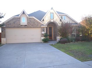 2323 Tawny Owl Rd, Grand Prairie, TX 75052