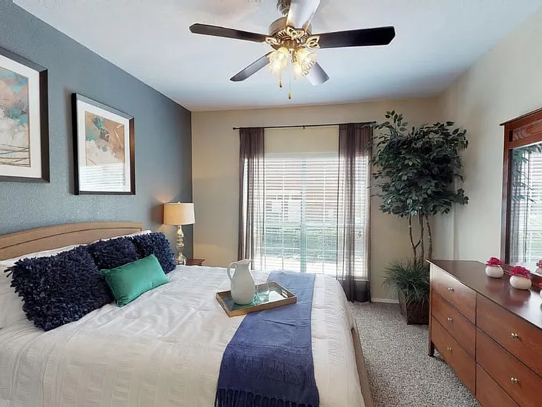 Woodland Oaks Apartments — Photo 3