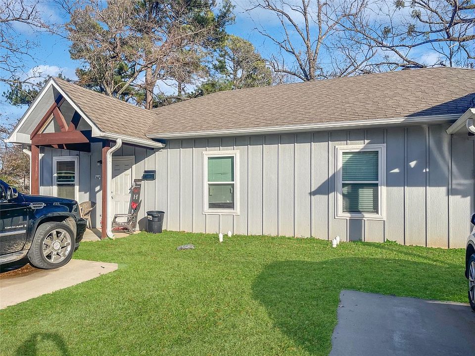 1st image of 603-605 SE 12th St SE