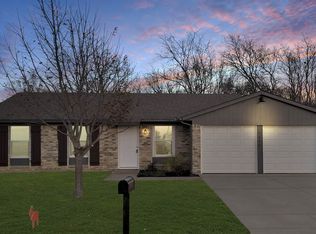 5800 Dunson Dr, Haltom City, TX 76148