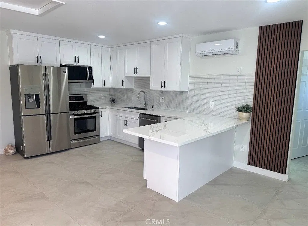 1 bed, 800 sqft, $3,250 — Photo 1