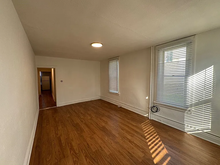 212 N Railroad St #2 — Photo 3