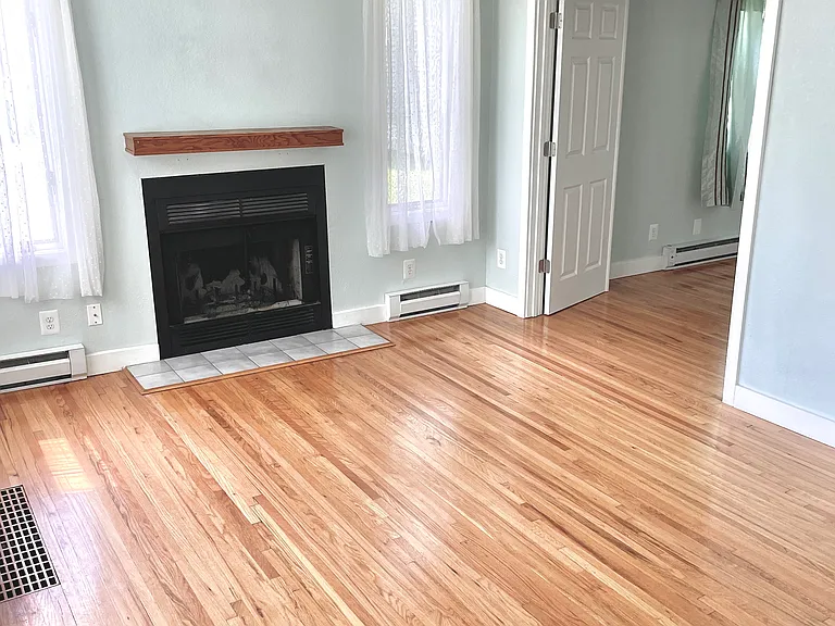 4436 Garrison Ln — Photo 10
