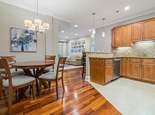 369 5th St #2, Jersey City, NJ 07302