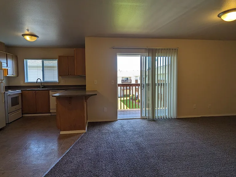 Wellesley Park Apartments — Photo 7