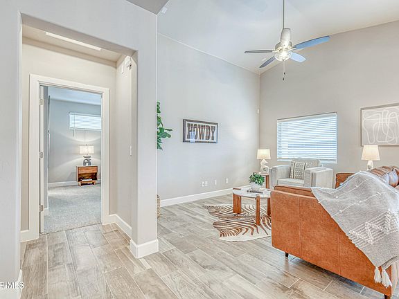 4th image of 1094 Gallium Ave