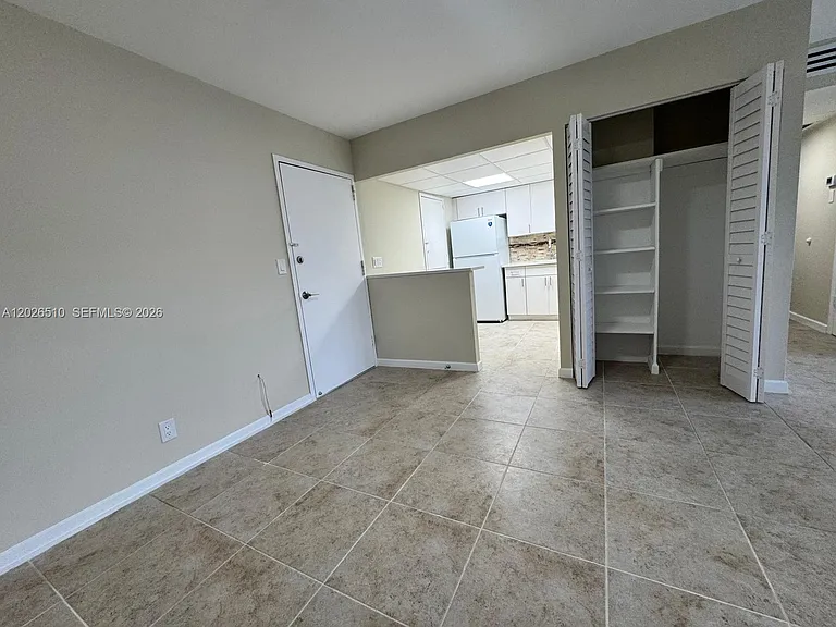 401 Golden Isles Dr #614 — Photo 26