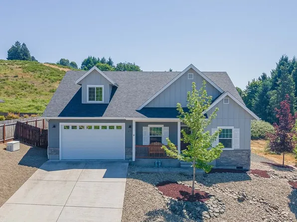 424 N M St, Cottage Grove, OR 97424