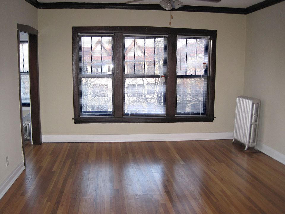 2nd image of 301 N Oak Park Ave APT 3B