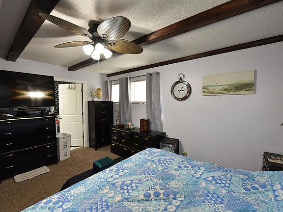 5th image of 901 James Garrard Dr