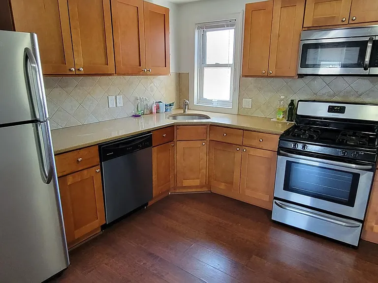 614 Wharton St #3 — Photo 3
