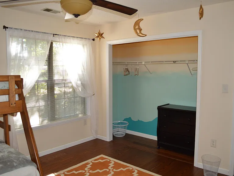 4167 Greenview Ct — Photo 17