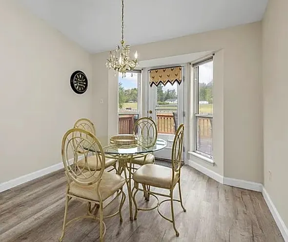 3 bed, 2720 sqft, $1,850 — Photo 3