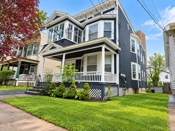 9 Kent St #3, Albany, NY 12206