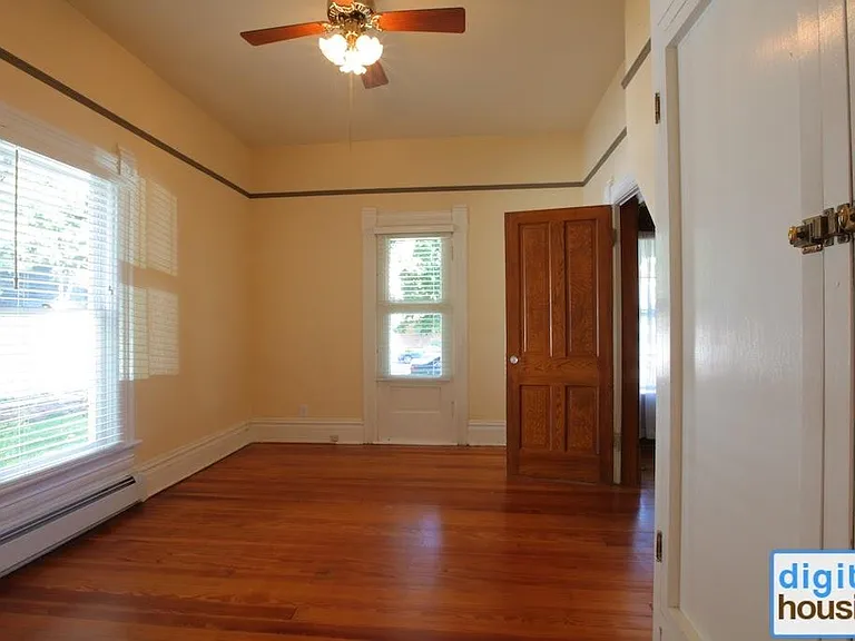 1112 Maxwell Ave — Photo 15