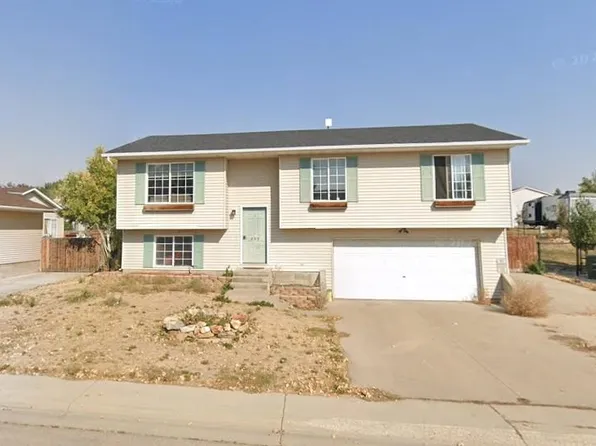 209 E Tonk St, Gillette, WY 82718