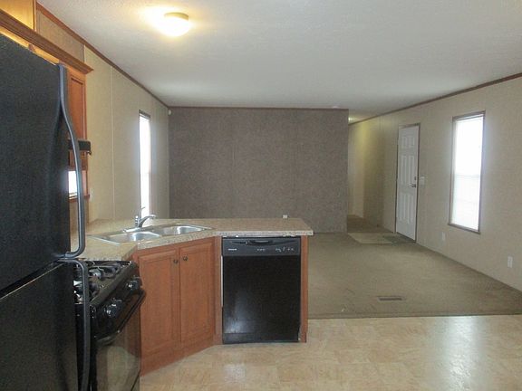 3rd image of 3440 Creekside Blvd #185