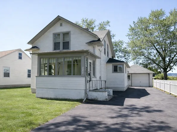 262 S Weston Ave, Elgin, IL 60123