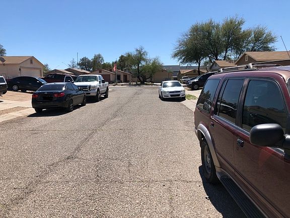 4th image of 6251 S Sarah Elizabeth Dr