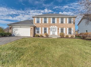 889 Alleghany Rd, Grayslake, IL 60030