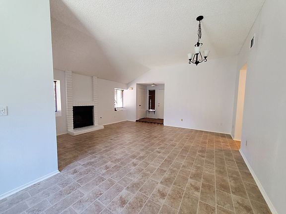3rd image of 1351 Royal Way APT 25