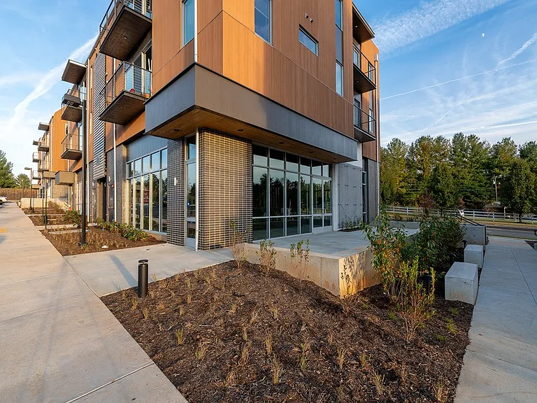 Riverside Village Apartments — Photo 20