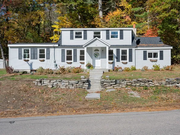 78 Pleasant St, Grafton, MA 01519