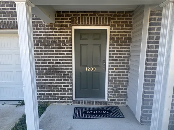 1208 Manor Dr, Rocky Mount, NC 27804