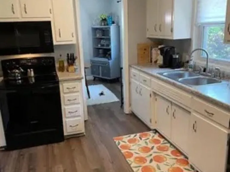 500 Meadowlark Dr — Photo 3