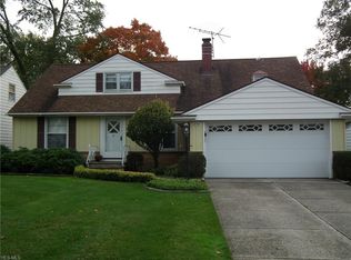 5192 E Farnhurst Rd, Lyndhurst, OH 44124