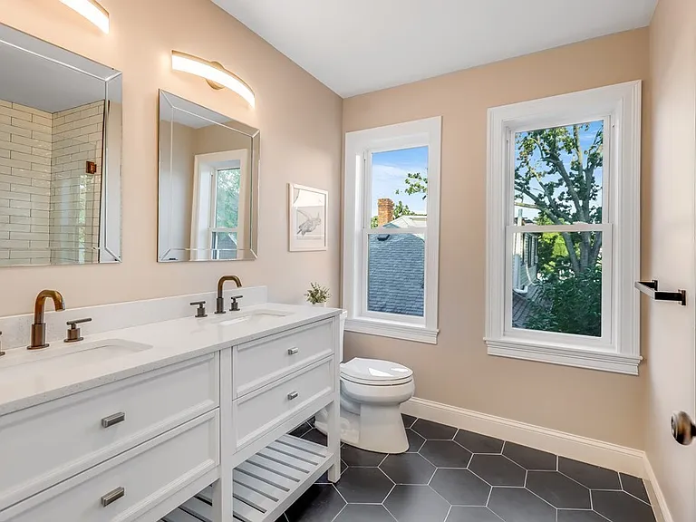 6 Greenleaf Ave #2 — Photo 19