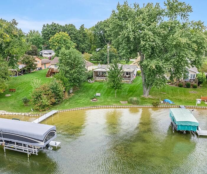1st image of 139 Claremont Cir