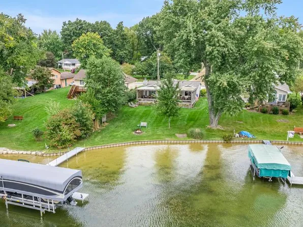 139 Claremont Cir, Brooklyn, MI 49230