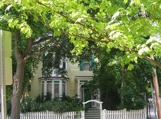 31 Sacramento St APT 2, Cambridge, MA 02138