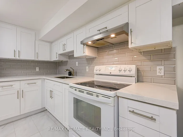 1255 Forestwood Dr — Photo 9