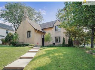 6512 Linden Rd, Kansas City, MO 64113