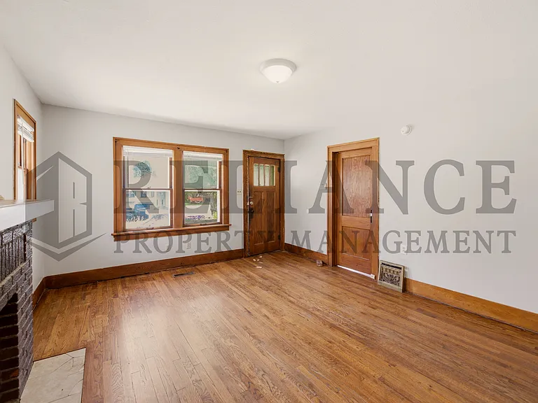 432 S Osage St — Photo 8