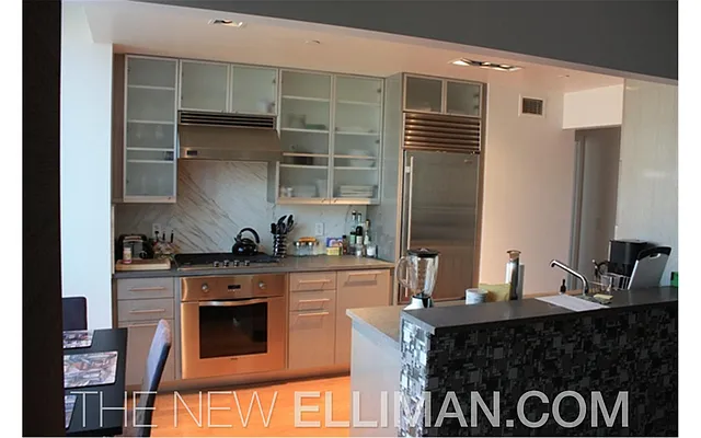 Rented by Douglas Elliman | media 23