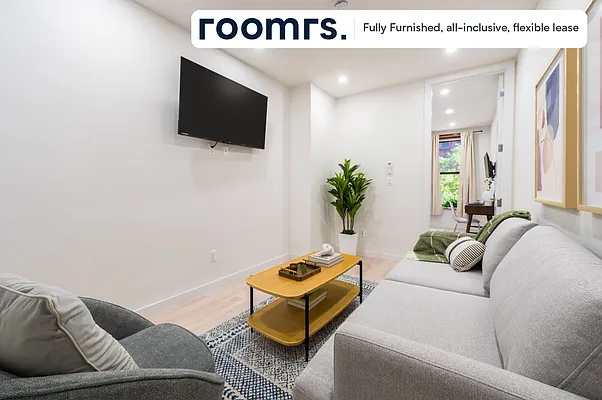 Living room, photo 4