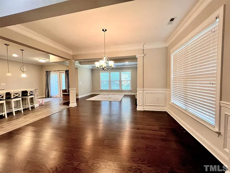 416 Daylin Dr — Photo 4