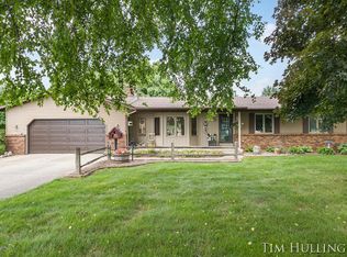 327 11 Mile Rd NW, Sparta, MI 49345