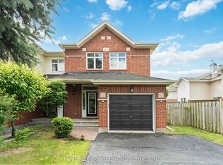 20 Redding Way, Ottawa, ON K2G6C2