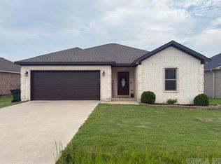 137 Redwood Dr, Bono, AR 72416