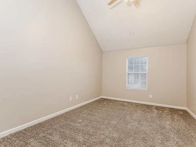 102 Inverness Trce — Photo 8