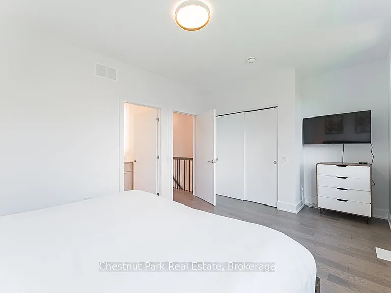 29 Rockmount Cres — Photo 23