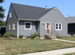 190 W 12th St, Garner, IA 50438